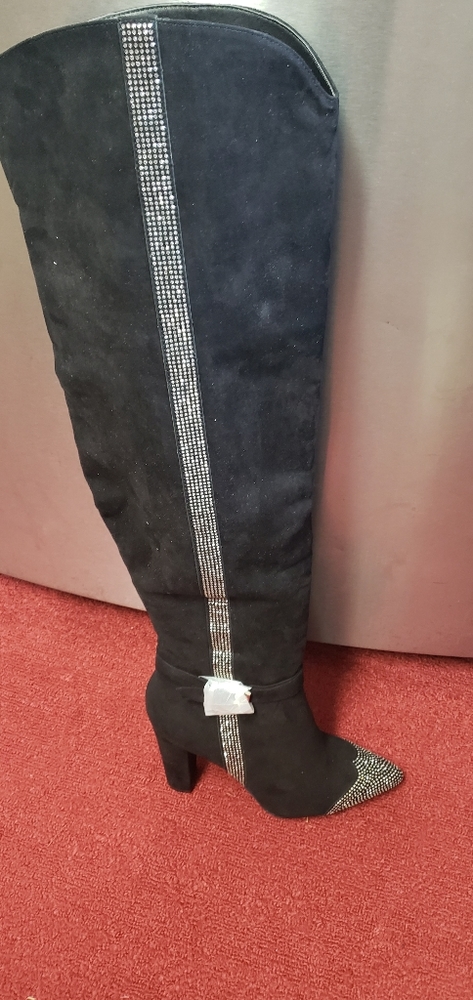 Boots - Picture 5 of 5